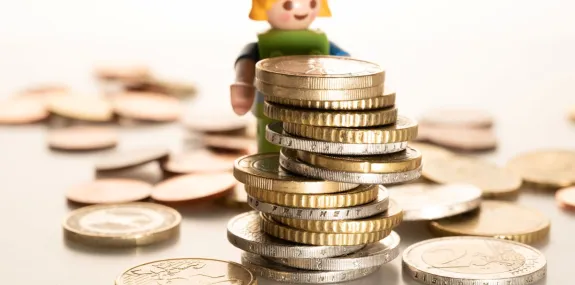 Why Australian parents say Gen Z least likely to contribute to insurance bills